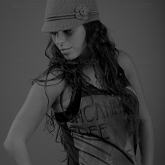 在线轰炸机电话软件